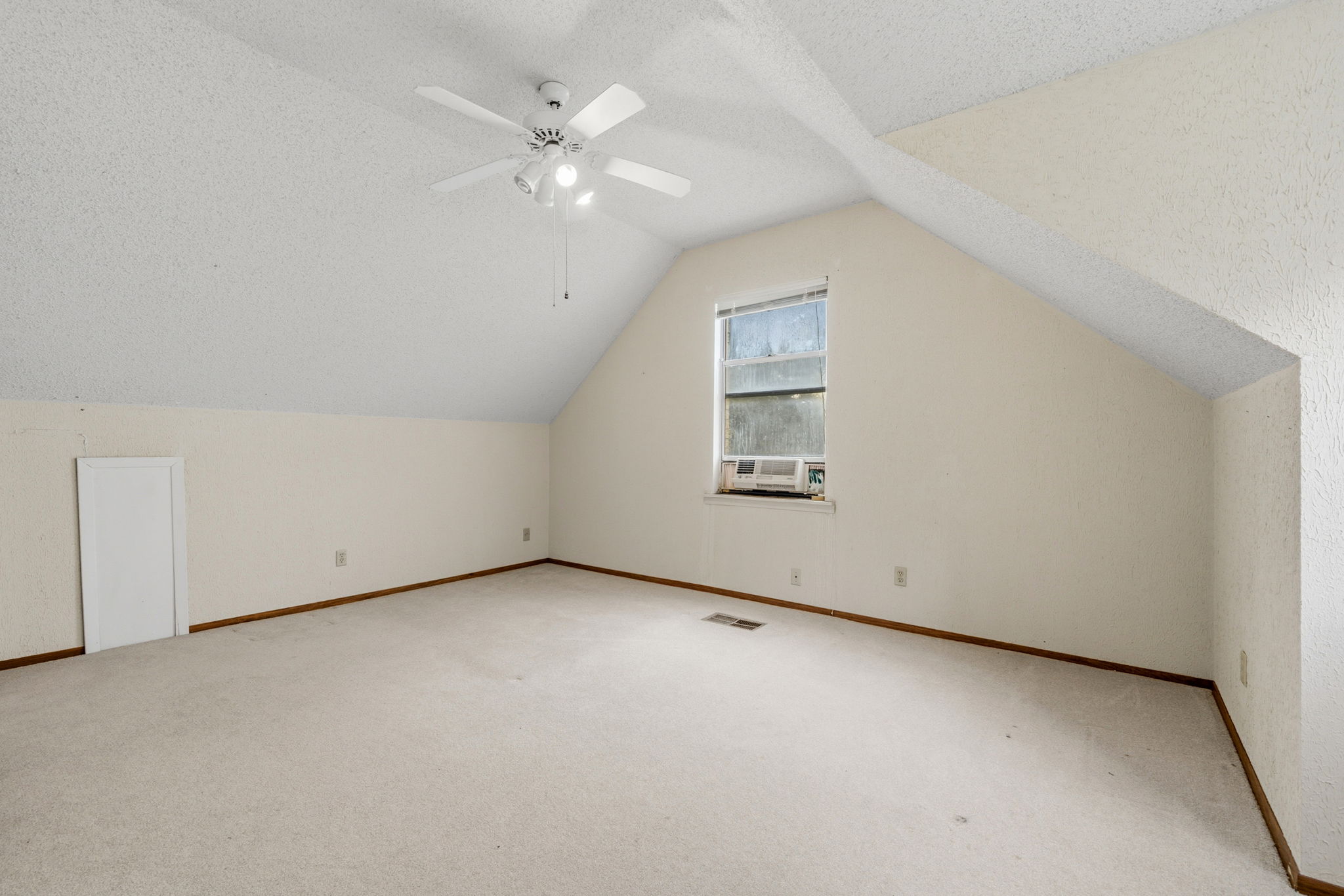 272 Old Coach Lane Elgin, TX 78621 - Photo 22 of 39