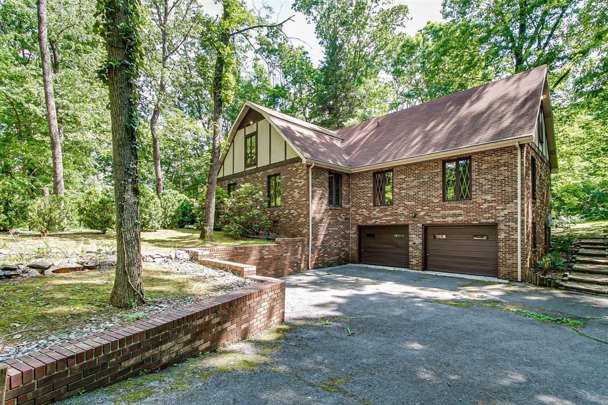 272 Summer Sound Road Piney Flats, TN 37686 - Photo 5 of 43 04-272 Summer Sound-4