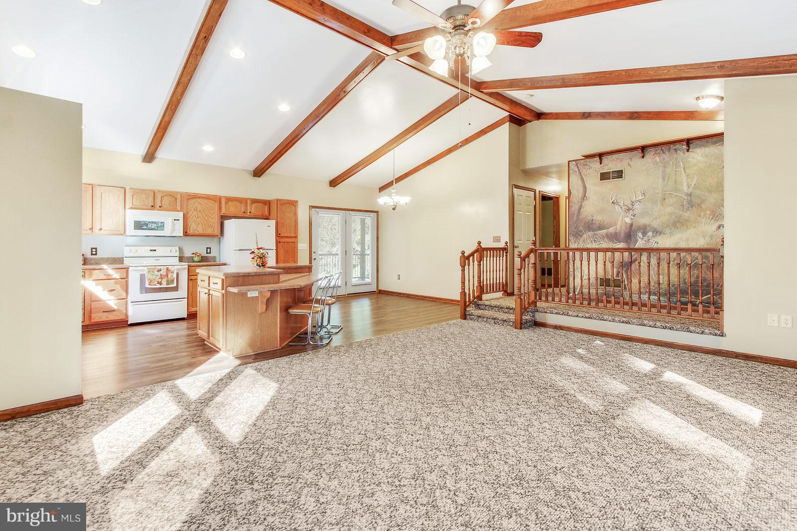 685 Butter Road Dover, PA 17315 - Photo 4 of 24