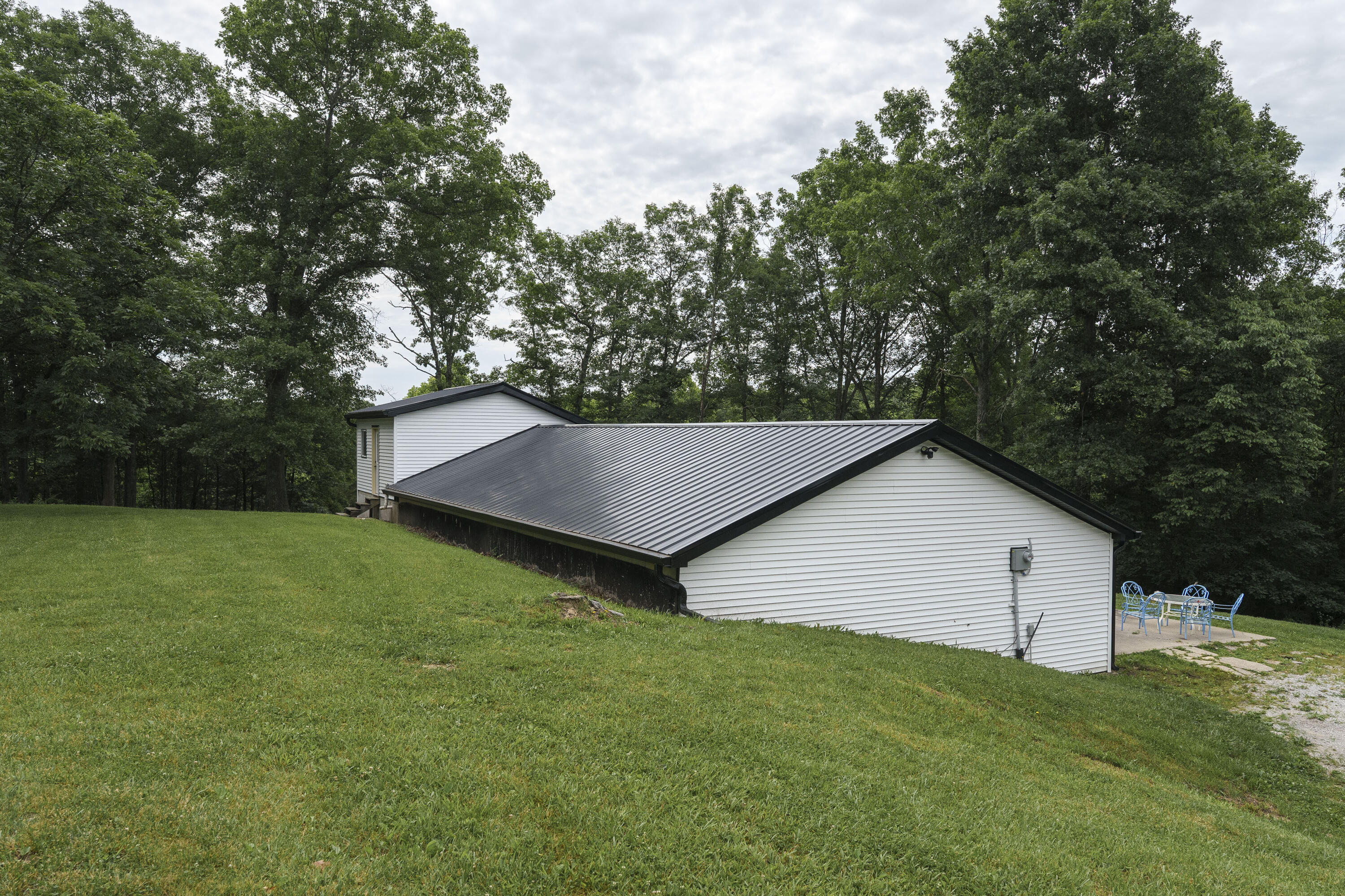 5126 Hogg Ridge Road De Mossville, KY 41033 - Photo 5 of 25 Gallery Image 5