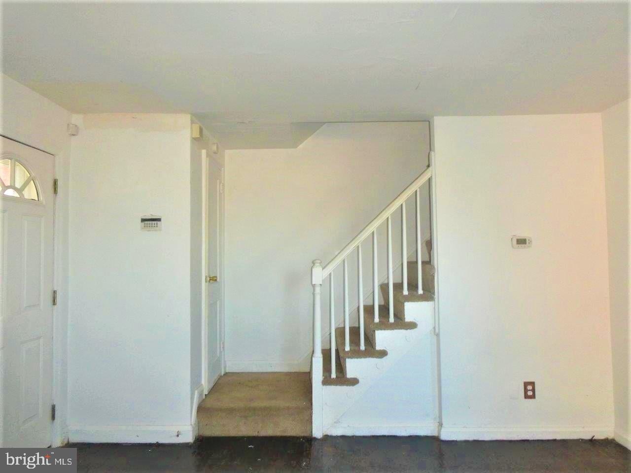 5444 Whitlock Road Baltimore, MD 21229 - Photo 7 of 27