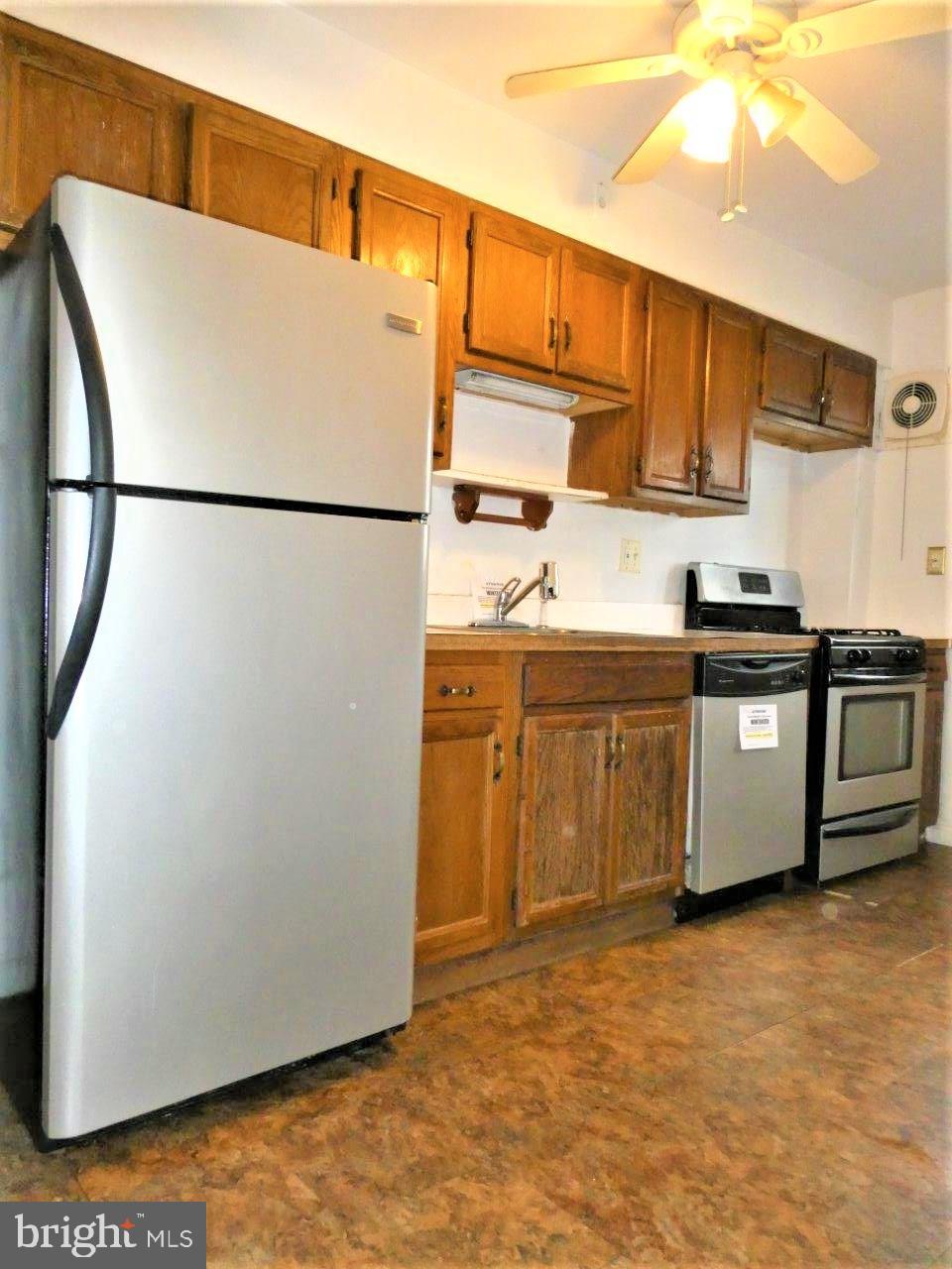 5444 Whitlock Road Baltimore, MD 21229 - Photo 10 of 27