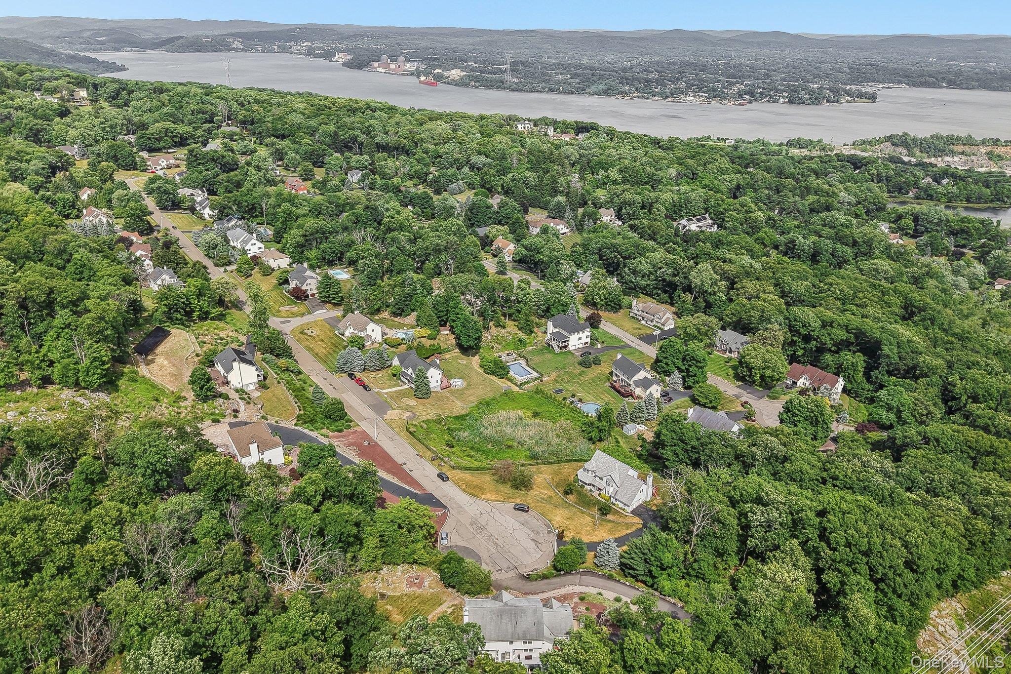 29 Dunderberg Road Tomkins Cove, NY 10986 - Photo 37 of 43
