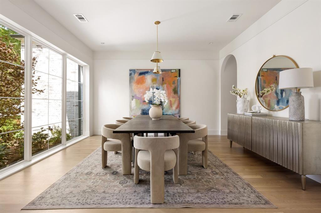 652 Harter Road Dallas, TX 75218 - Photo 4 of 39 Gallery Image 4