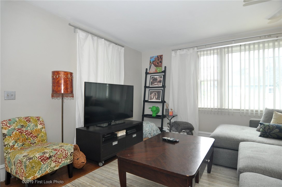 74 King Street Warren, RI 02885 - Photo 13 of 25