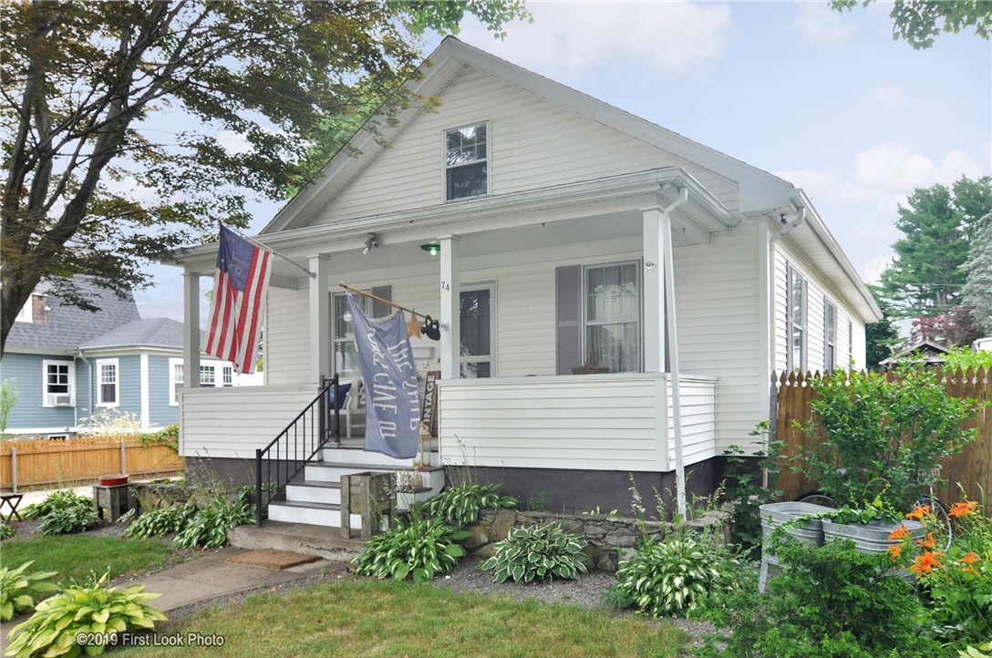 74 King Street Warren, RI 02885 - Photo 3 of 25