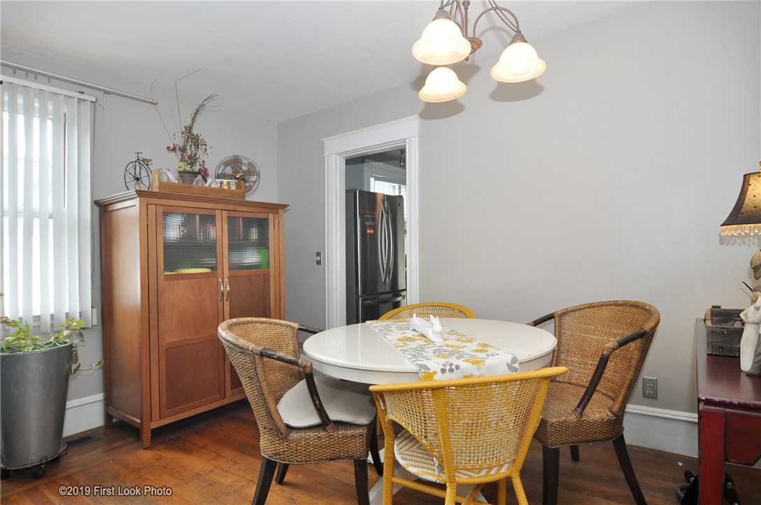 74 King Street Warren, RI 02885 - Photo 9 of 25
