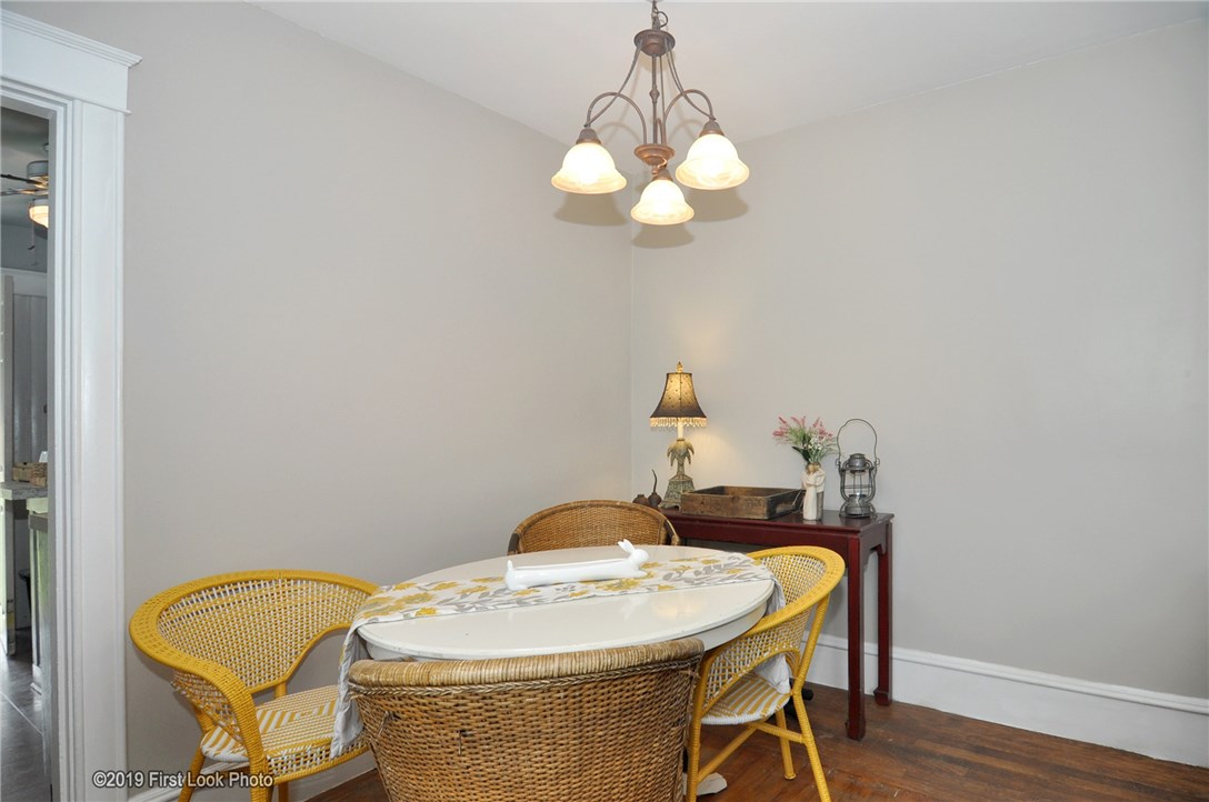 74 King Street Warren, RI 02885 - Photo 10 of 25