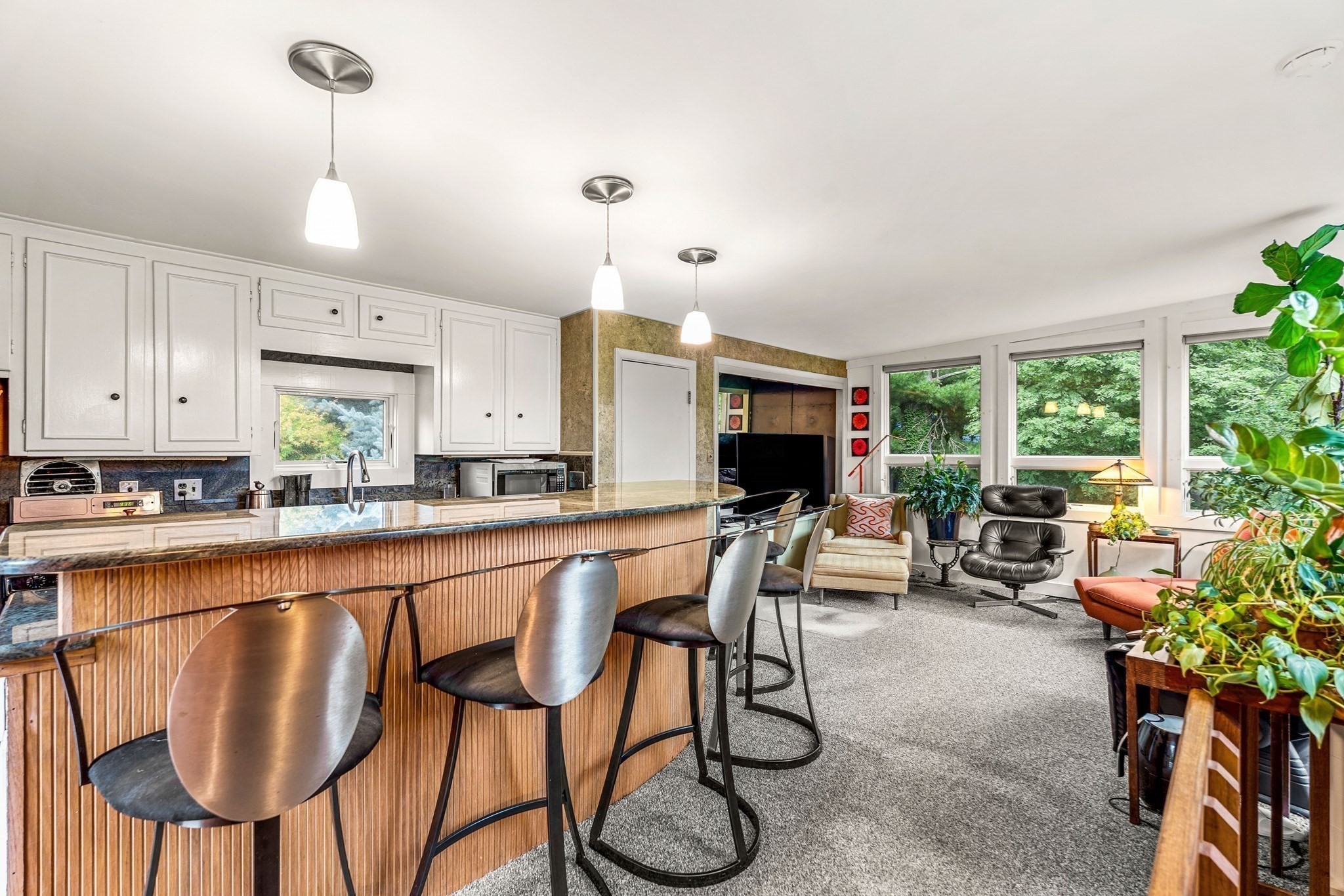 33 Stony Brook Road Marblehead, MA 01945 - Photo 3 of 19 Gallery Image 3