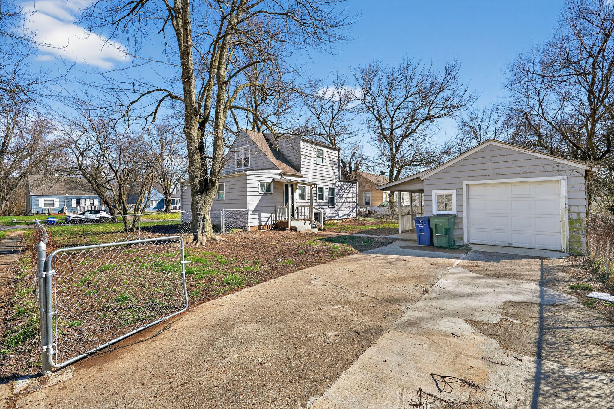 1771 Marston Road Columbus, OH 43219 - Photo 4 of 30 02_1771_Marston_Rd_Columbus_OH_43219-Ext