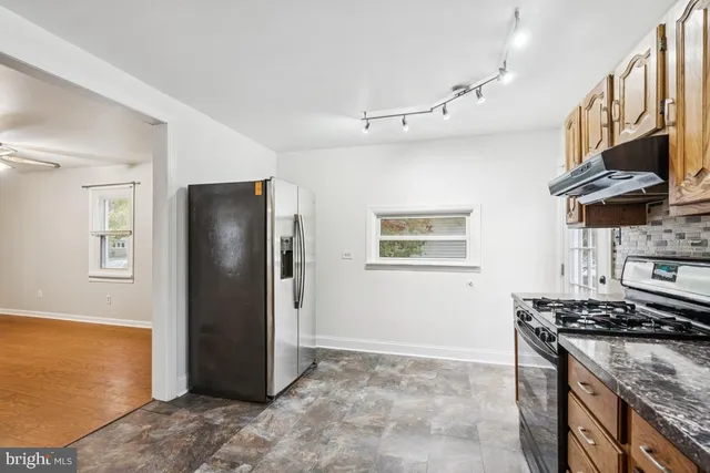 $350,000 | 106 Pine Street, Moorestown, NJ 08057