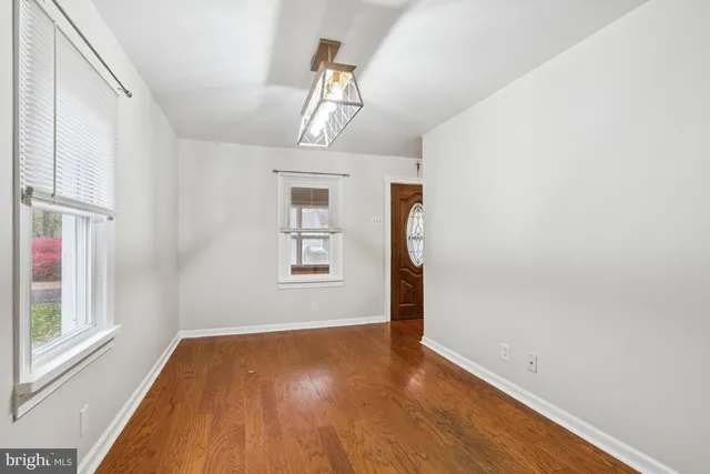 $350,000 | 106 Pine Street, Moorestown, NJ 08057