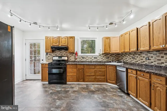 $350,000 | 106 Pine Street, Moorestown, NJ 08057