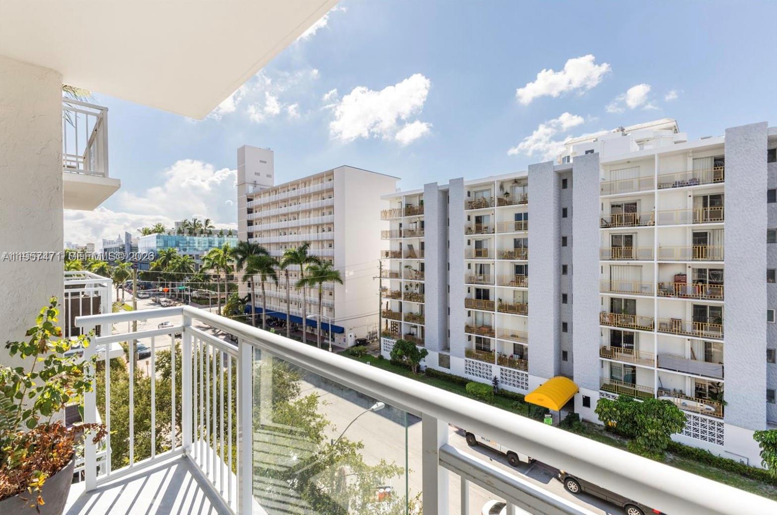 1345 Lincoln Road, Unit 604 Miami Beach, FL 33139 - Photo 8 of 17