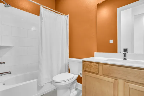 $2,600 | 10607 Katherine Lk Drive, Missouri City, TX 77459