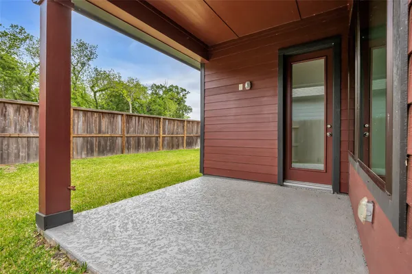 $2,600 | 10607 Katherine Lk Drive, Missouri City, TX 77459