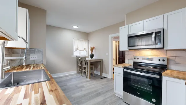 $310,000 | 20 Chapel Street, Augusta, ME 04330