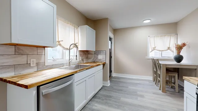 $310,000 | 20 Chapel Street, Augusta, ME 04330