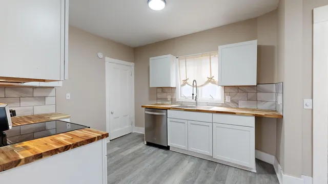 $310,000 | 20 Chapel Street, Augusta, ME 04330