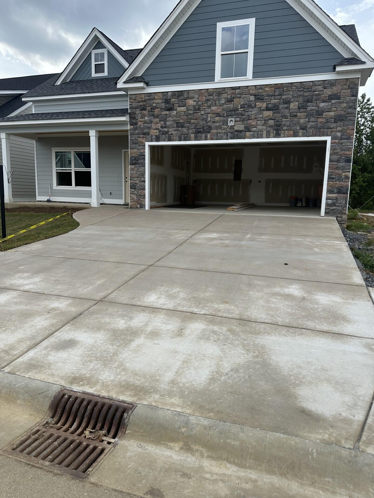 1049 Silverpine Drive Chattanooga, TN 37421 - Photo 2 of 2 Front