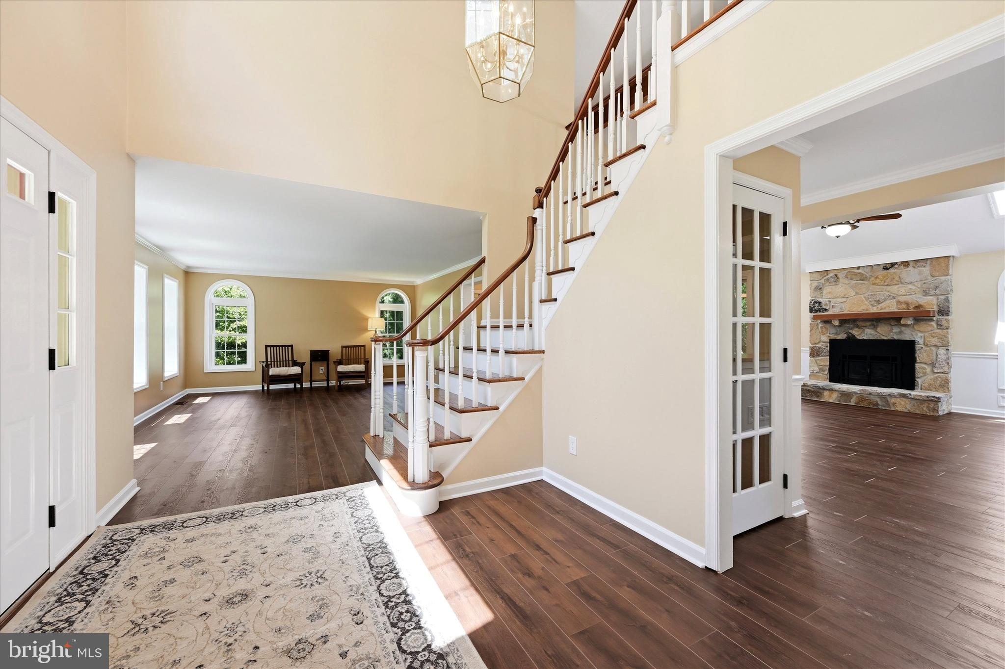 2-Story Foyer