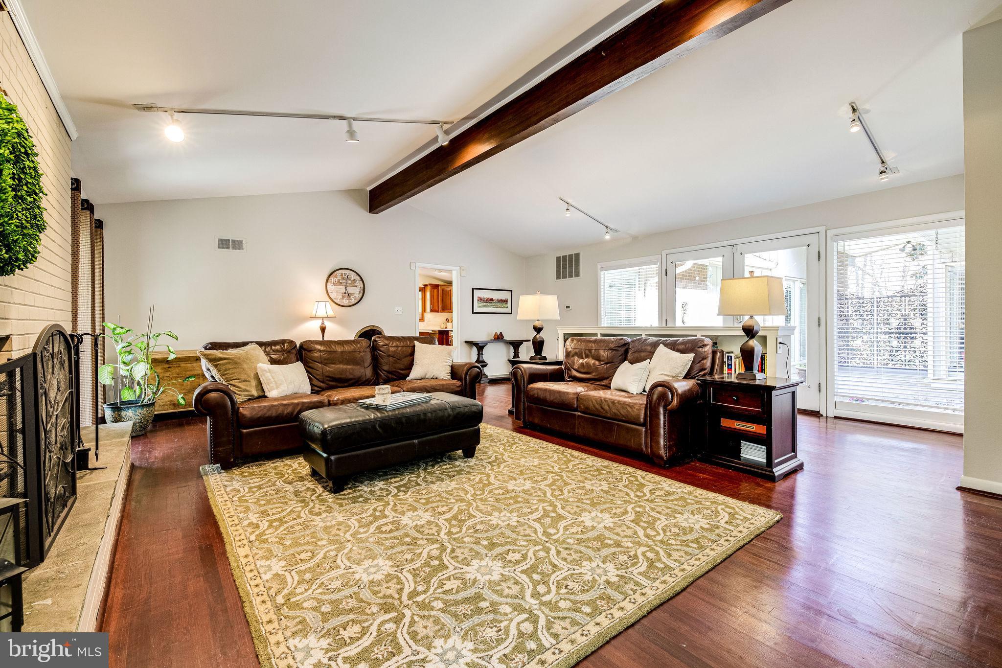 7406 Rippon Road Alexandria, VA 22307 - Photo 11 of 67