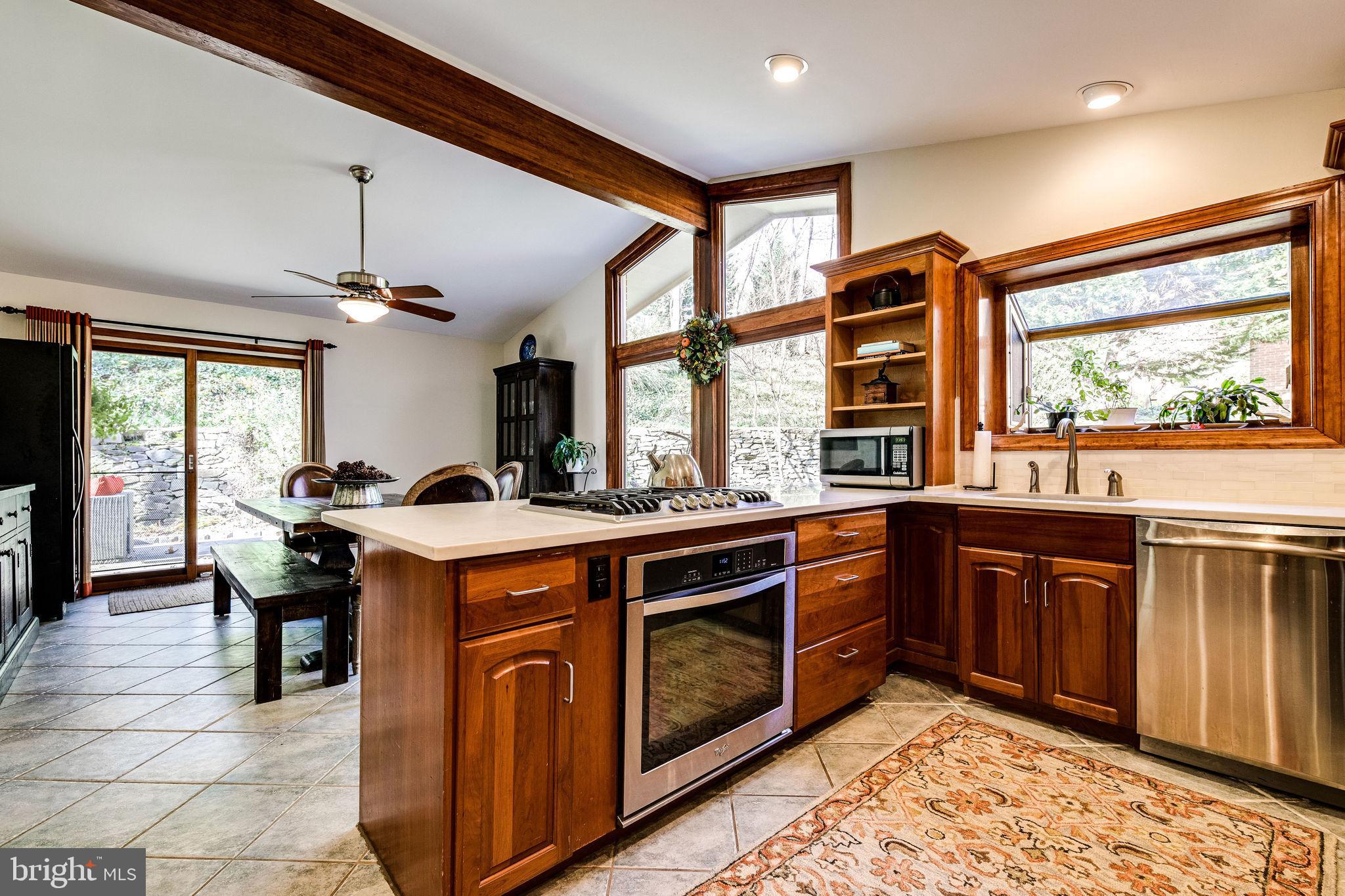 7406 Rippon Road Alexandria, VA 22307 - Photo 18 of 67