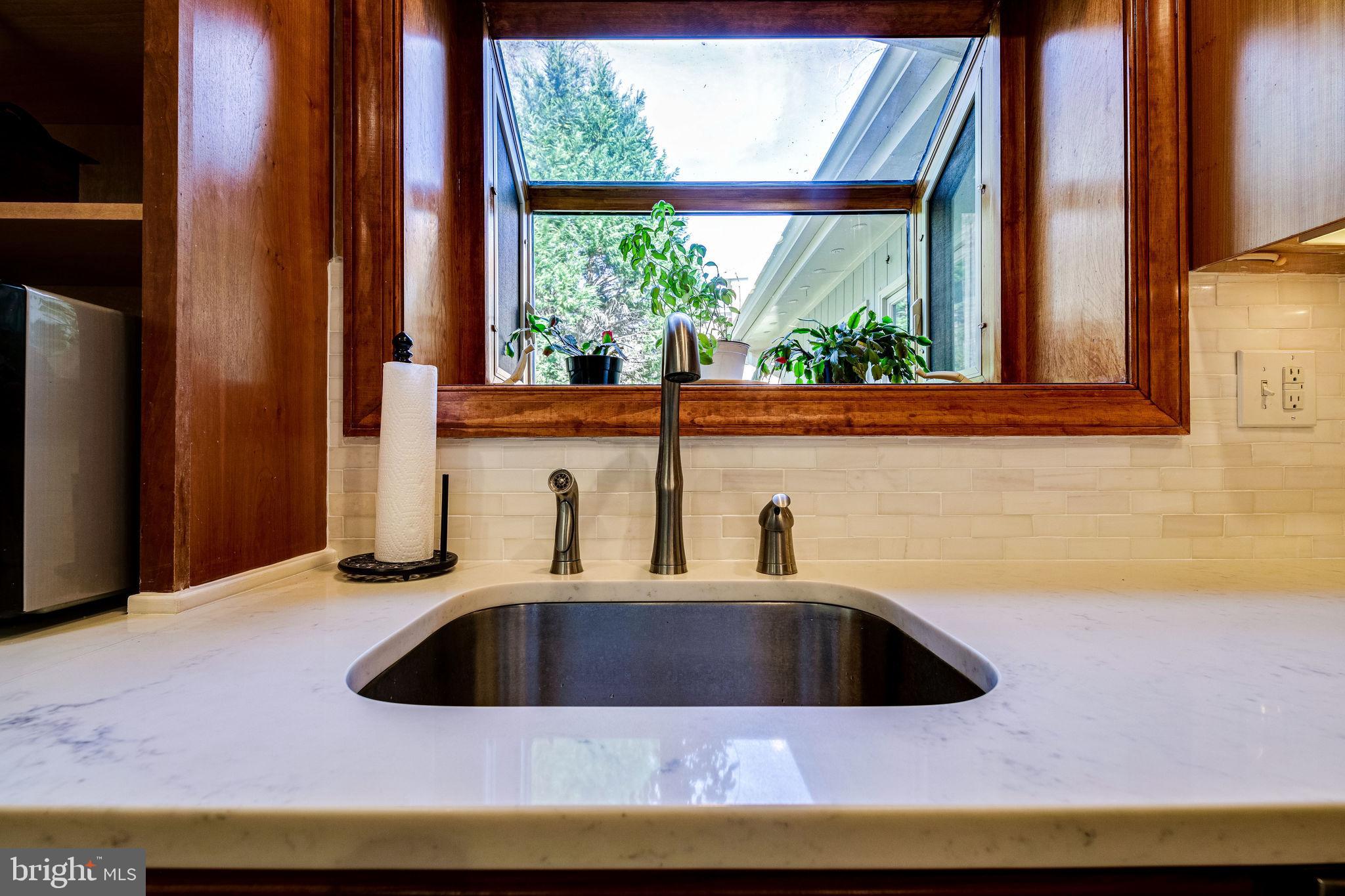 7406 Rippon Road Alexandria, VA 22307 - Photo 20 of 67