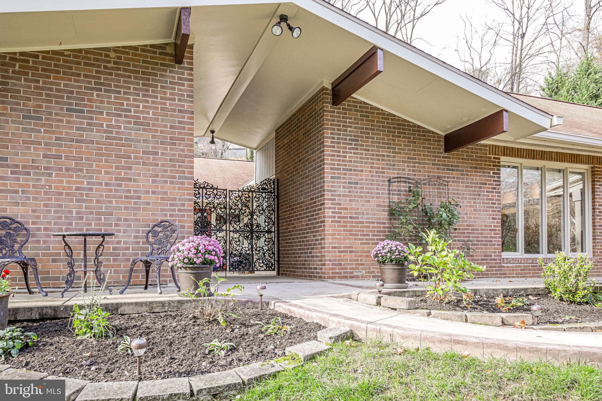 7406 Rippon Road Alexandria, VA 22307 - Photo 4 of 67