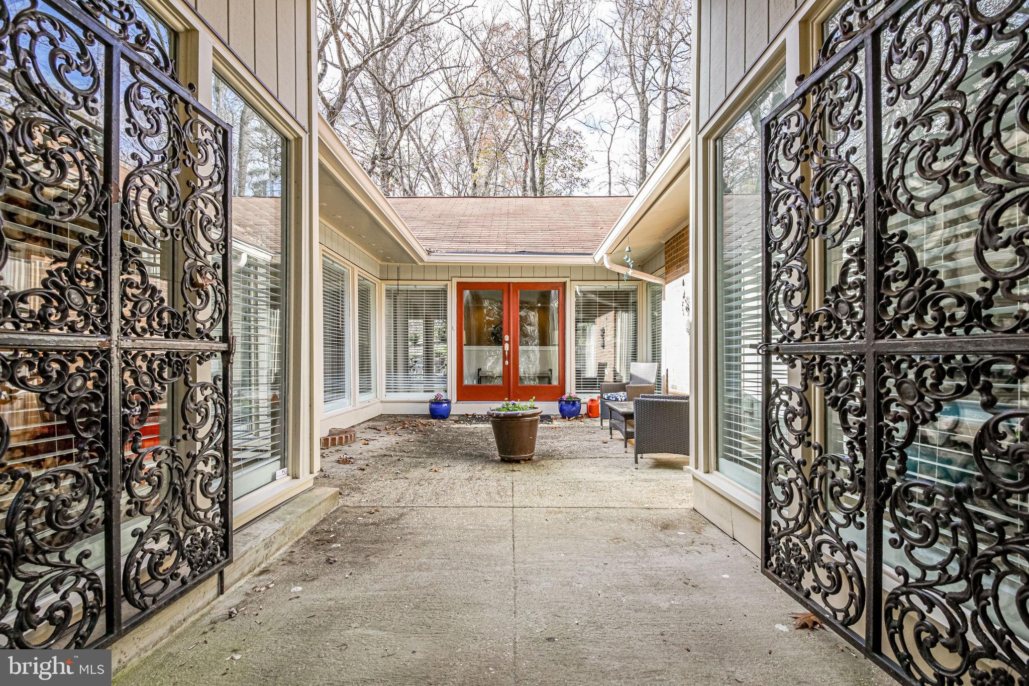 7406 Rippon Road Alexandria, VA 22307 - Photo 6 of 67