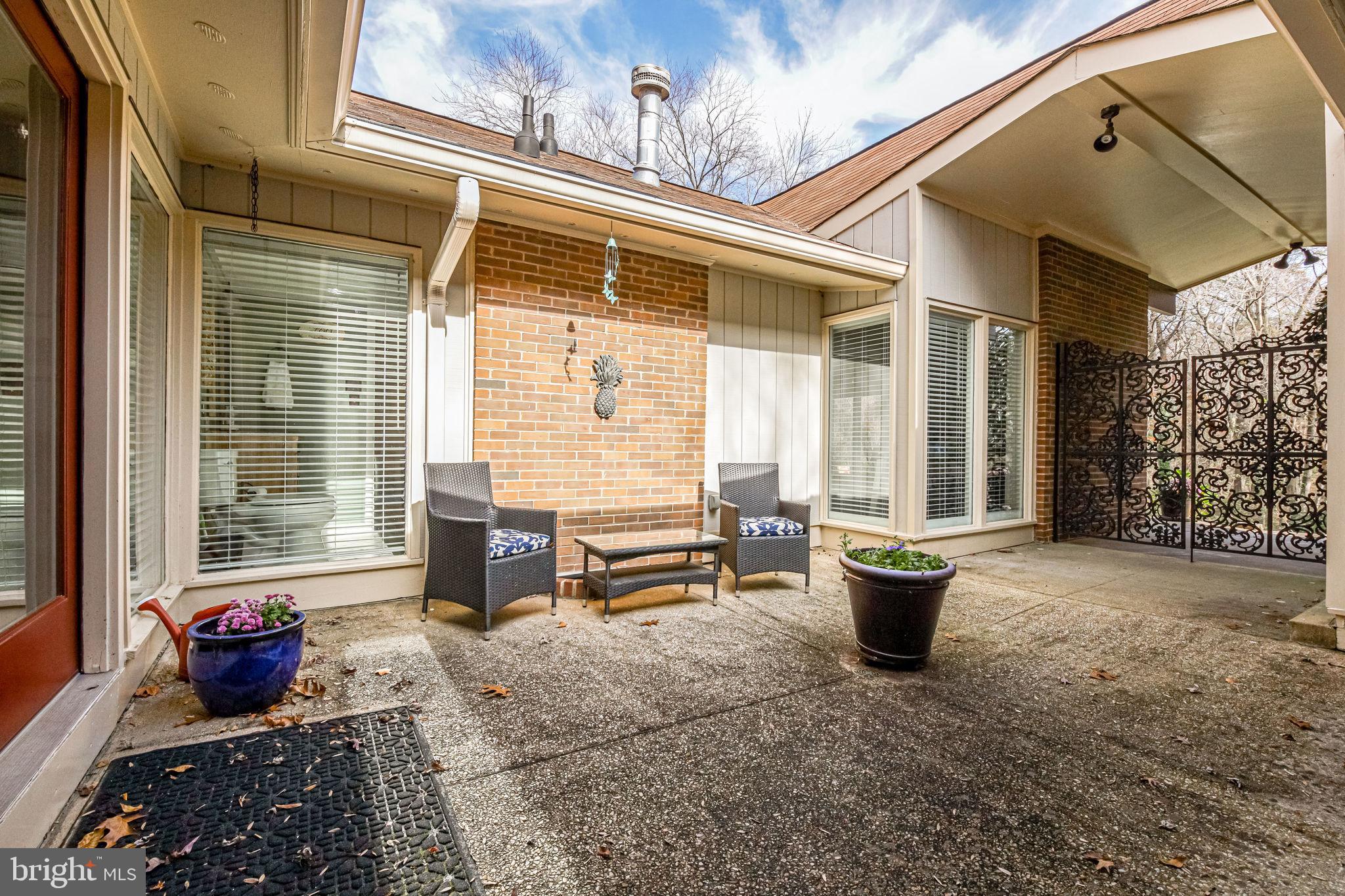 7406 Rippon Road Alexandria, VA 22307 - Photo 7 of 67