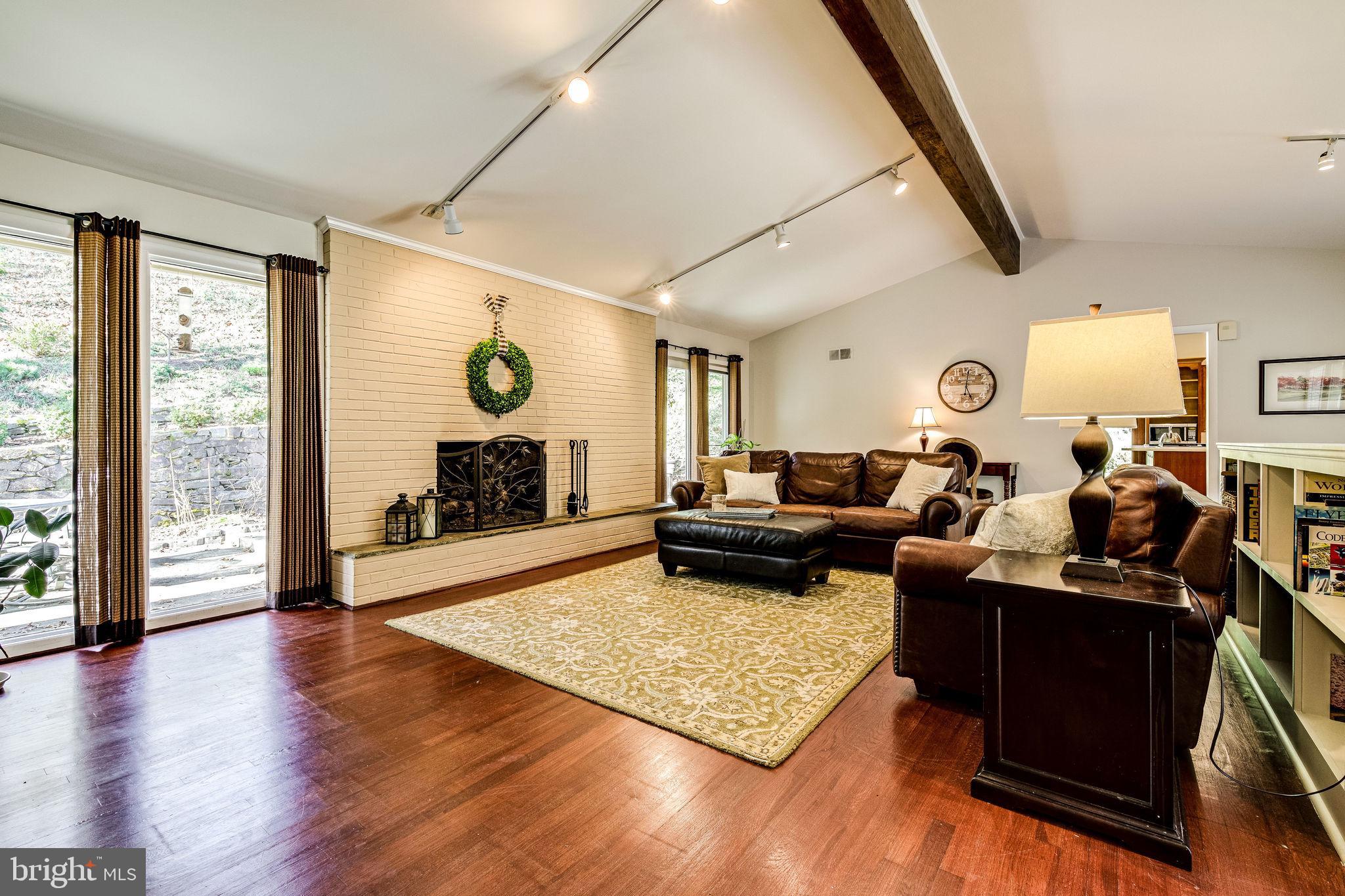 7406 Rippon Road Alexandria, VA 22307 - Photo 9 of 67