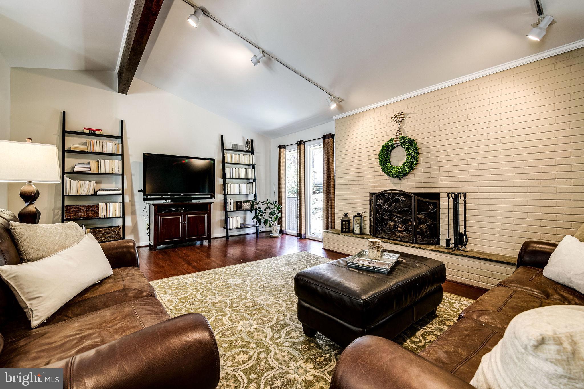 7406 Rippon Road Alexandria, VA 22307 - Photo 10 of 67