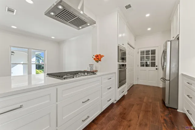 $440,000 | 6020 Belle Grove Drive, Baton Rouge, LA 70820