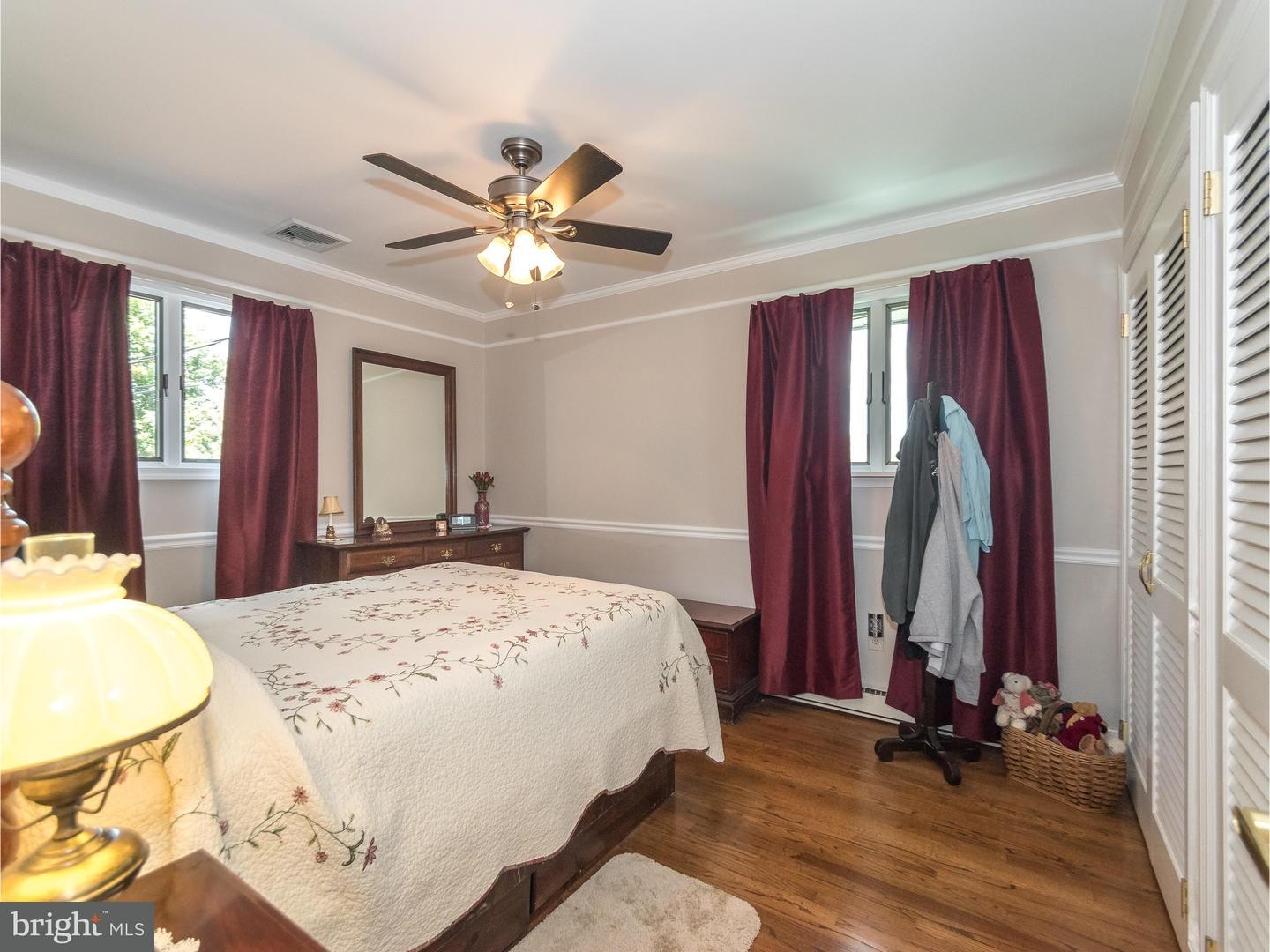 5917 Emmaus Road Emmaus, PA 18049 - Photo 11 of 25 Gallery Image 11