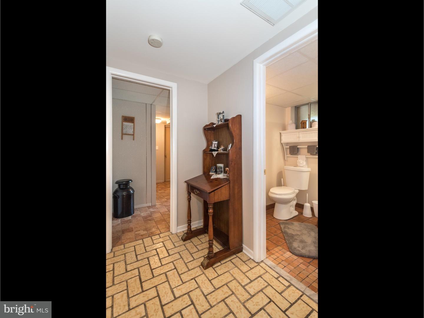 5917 Emmaus Road Emmaus, PA 18049 - Photo 15 of 25 Gallery Image 15