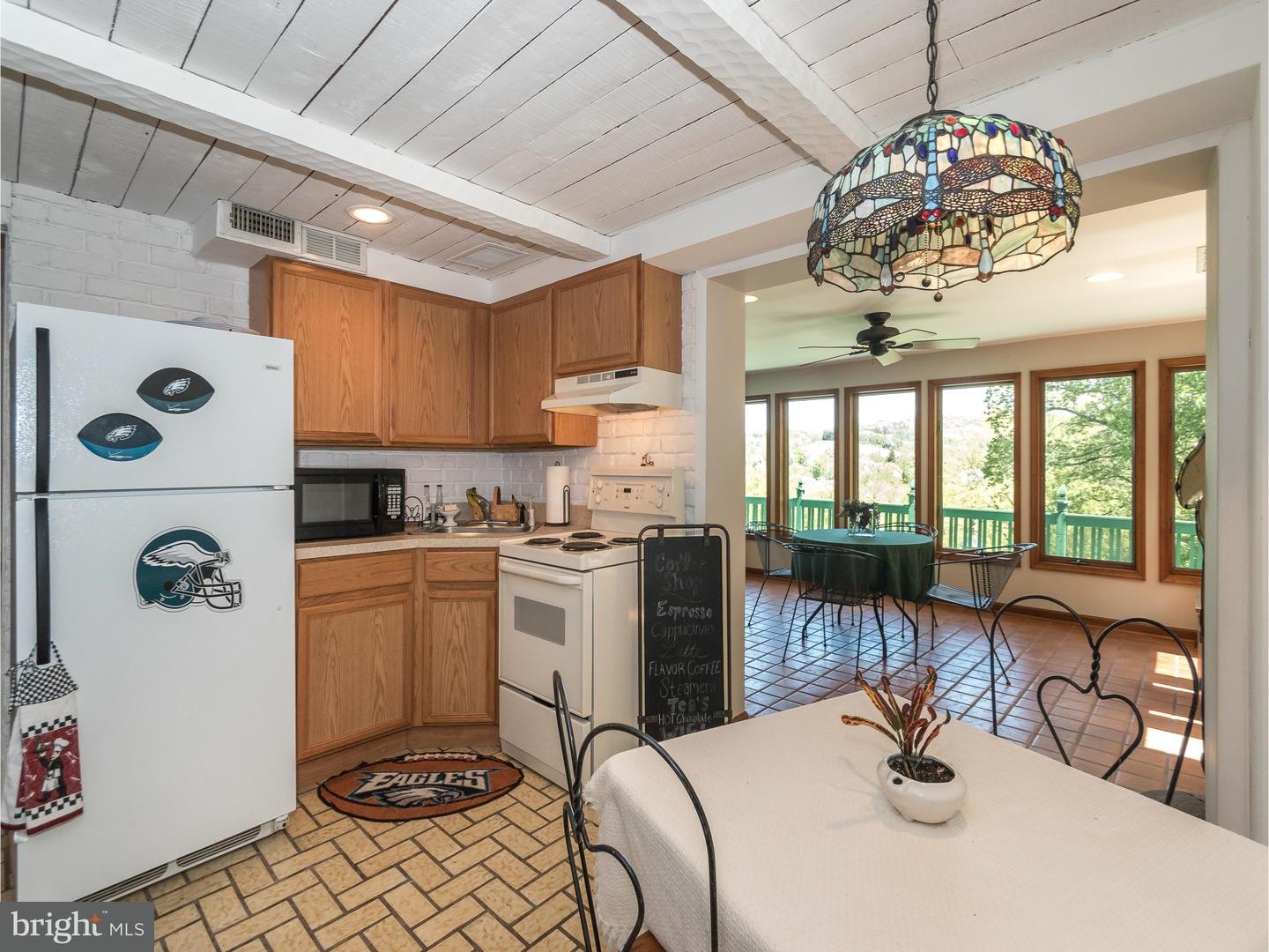 5917 Emmaus Road Emmaus, PA 18049 - Photo 17 of 25 Gallery Image 17