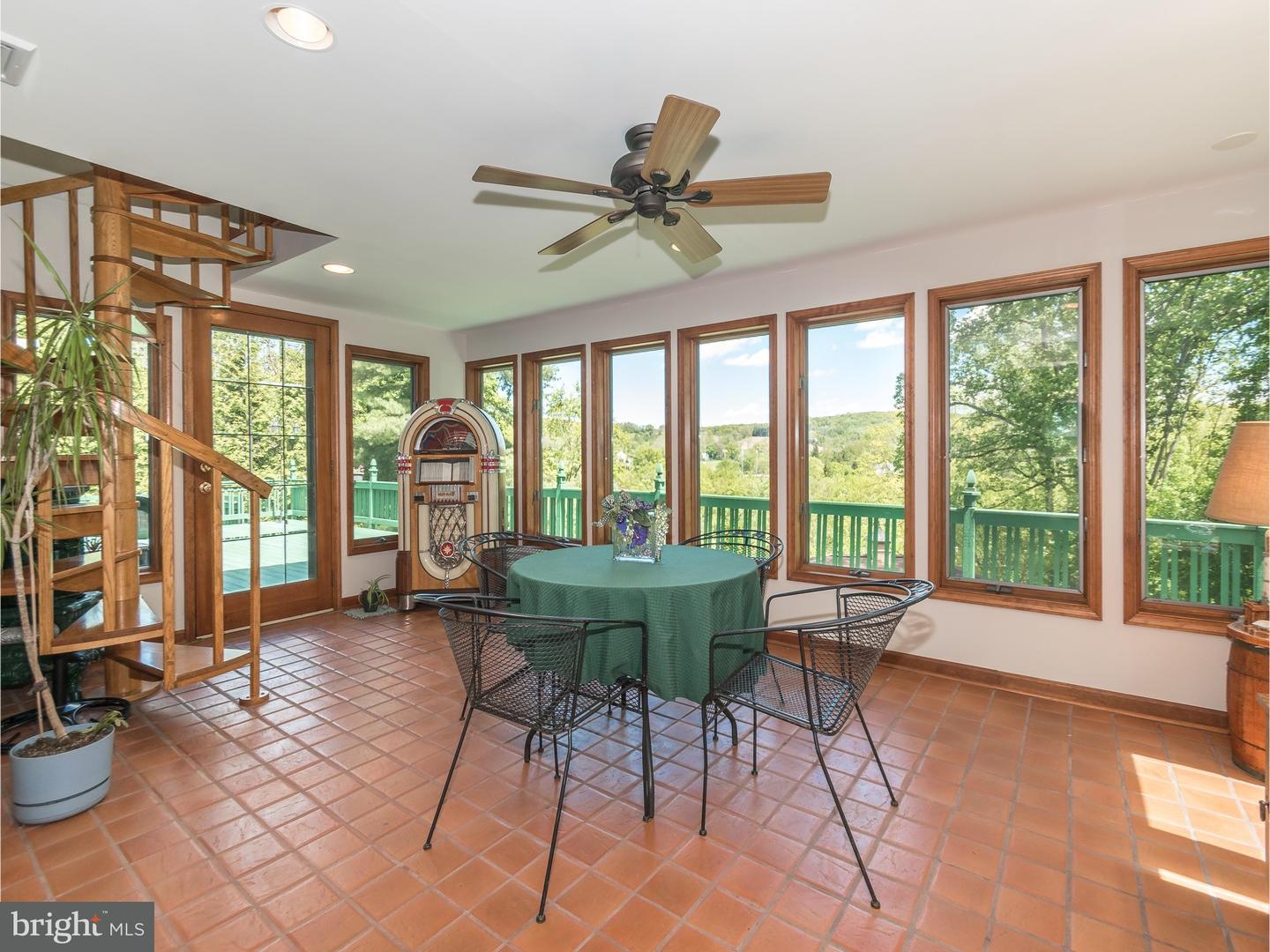 5917 Emmaus Road Emmaus, PA 18049 - Photo 18 of 25 Gallery Image 18
