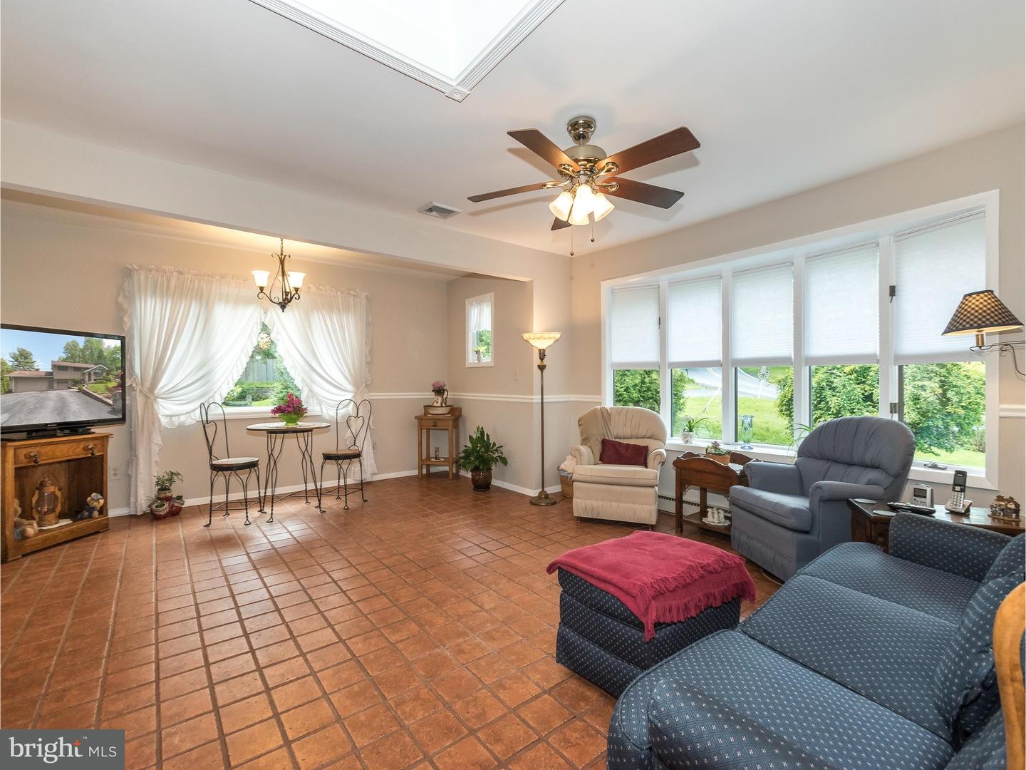 5917 Emmaus Road Emmaus, PA 18049 - Photo 5 of 25 Gallery Image 5
