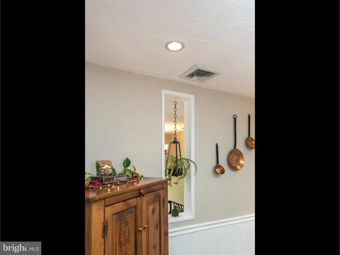 5917 Emmaus Road Emmaus, PA 18049 - Photo 8 of 25 Gallery Image 8