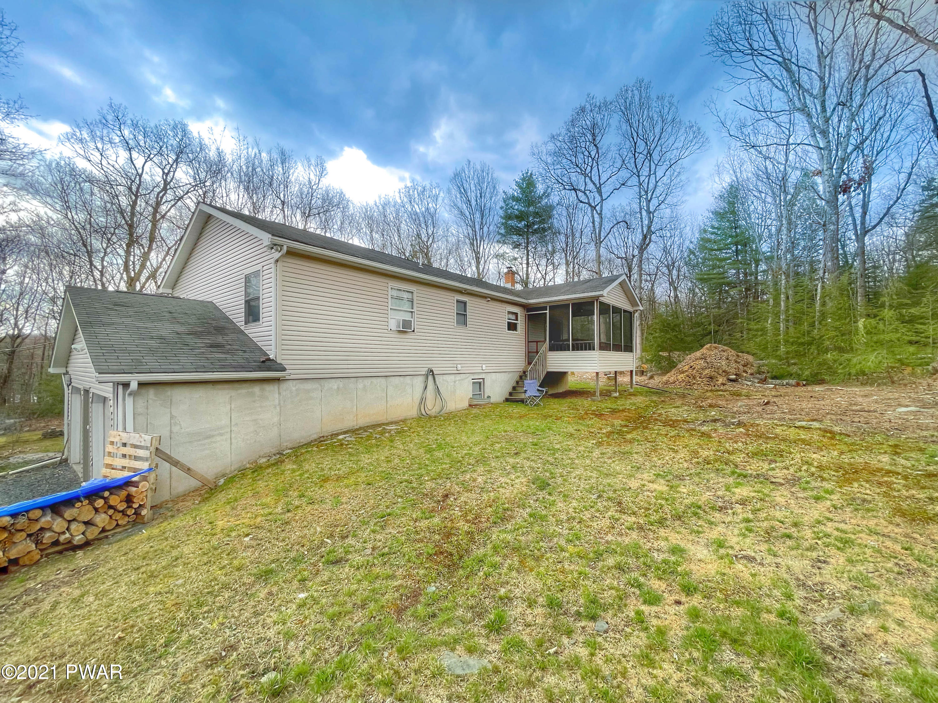 138 Lee Road Shohola, PA 18458 - Photo 4 of 24