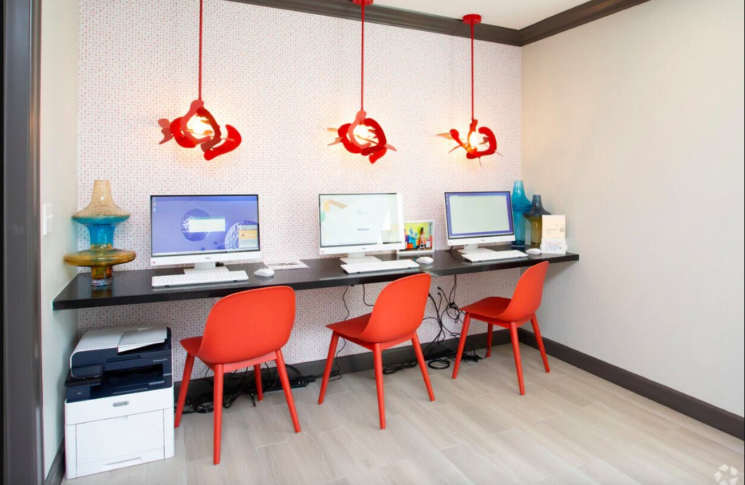 1800 South I- 35 Service Road Austin, TX 78748 - Photo 17 of 21 a table and chairs in a room