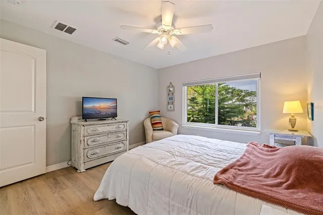 $415,000 | 1140 49th Avenue North, St. Petersburg, FL 33703