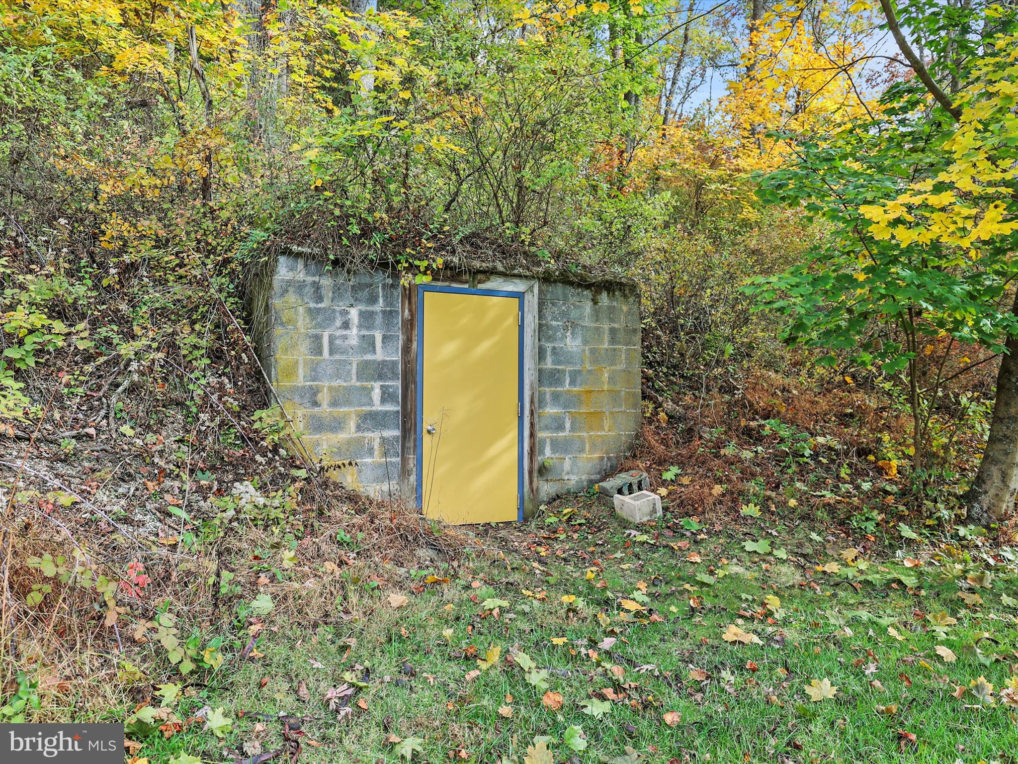 2122 West Springfield Road Seven Valleys, PA 17360 - Photo 59 of 71 a view of a outdoor space