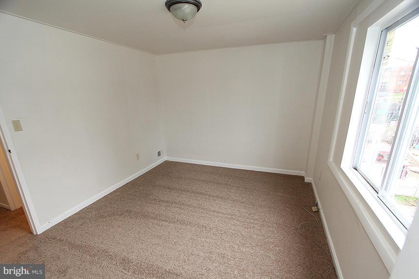 7916 Wynbrook Road Baltimore, MD 21224 - Photo 8 of 18 Bedroom (Master)
