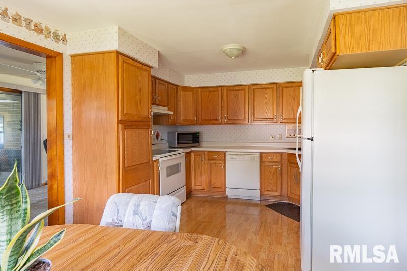 1303 Springfield Road East Peoria, IL 61611 - Photo 11 of 26 Gallery Image 11