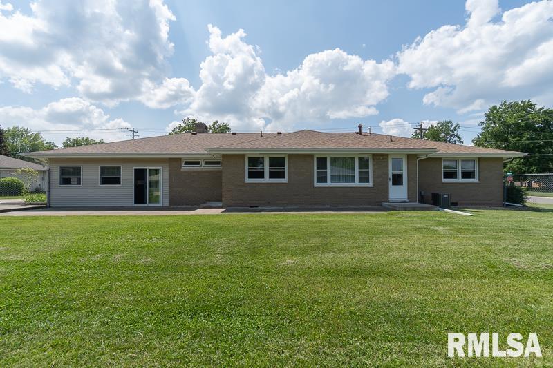 1303 Springfield Road East Peoria, IL 61611 - Photo 24 of 26 Gallery Image 24