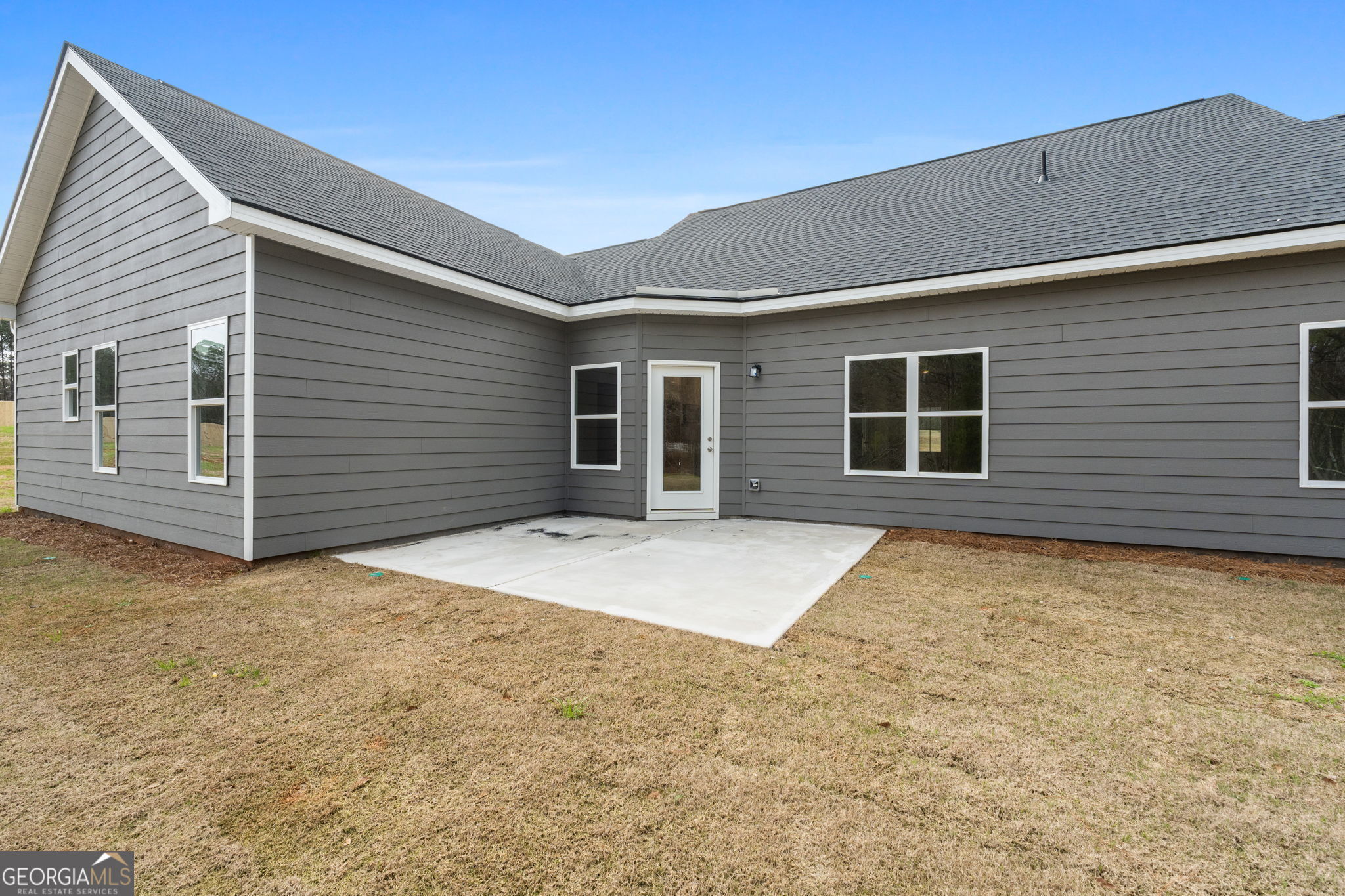 156 Charlie Fuller Road Grantville, GA 30220 - Photo 33 of 36 a house with a outdoor space
