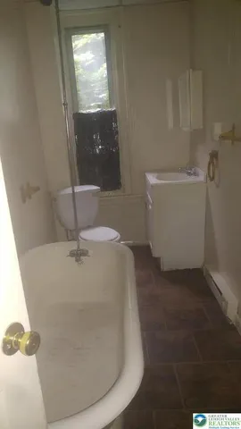 $1,200 | 947 Liberty Street, Unit 3, Allentown, PA 18102