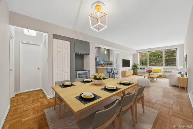 $299,000 | 629 Kappock Street, Unit 2A | Spuyten Duyvil